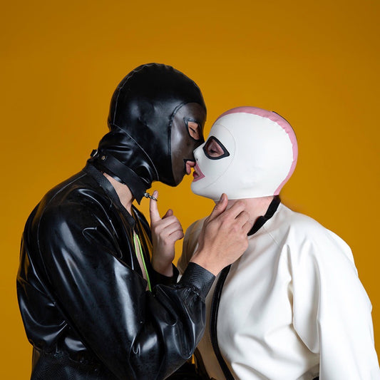 KINK KBH // HANDCRAFTED - FULL FACE LATEX HOOD