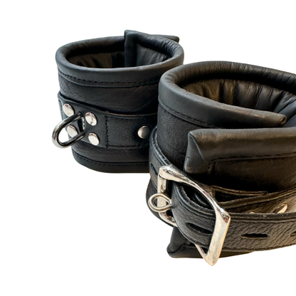 McHurt Wotan special cuff – Låsbare manchetter til håndled og ankler