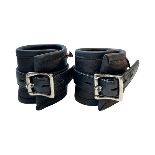 McHurt Wotan special cuff – Låsbare manchetter til håndled og ankler